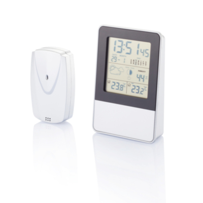 Indoor/outdoor weather station